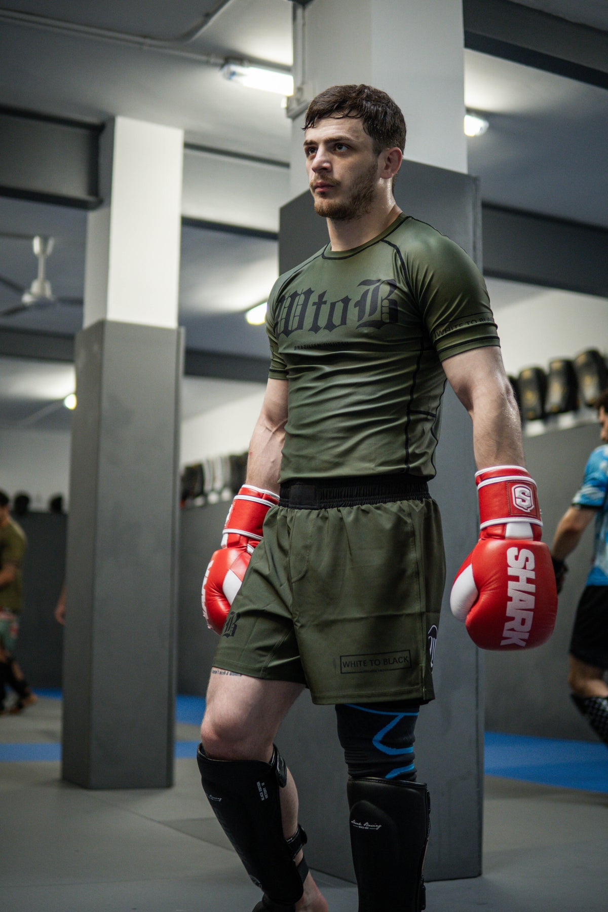 Cómo elegir tu talla ideal de rashguard para BJJ o MMA