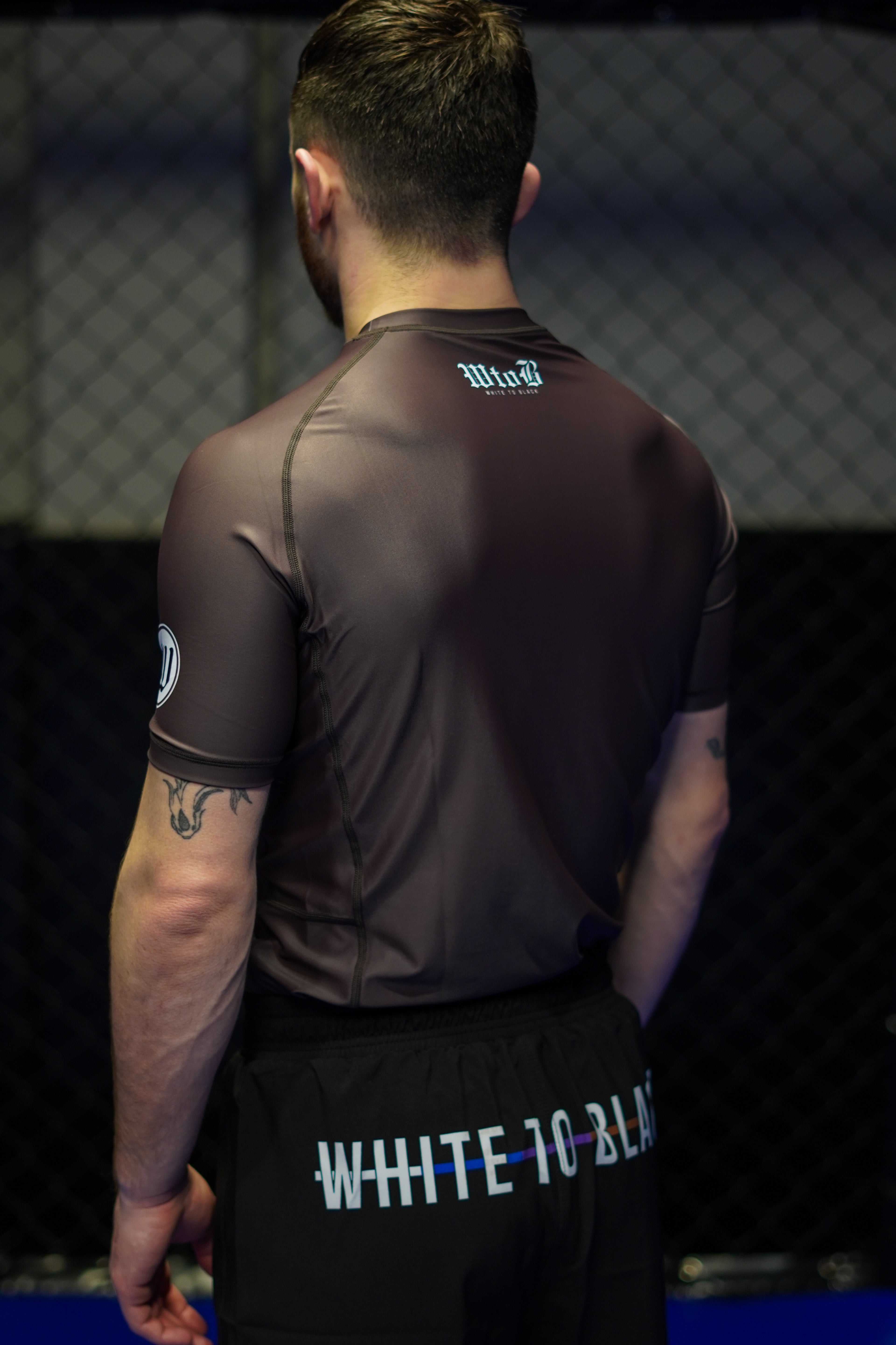 Rashguard Minimal Brown - Camino Avanzado