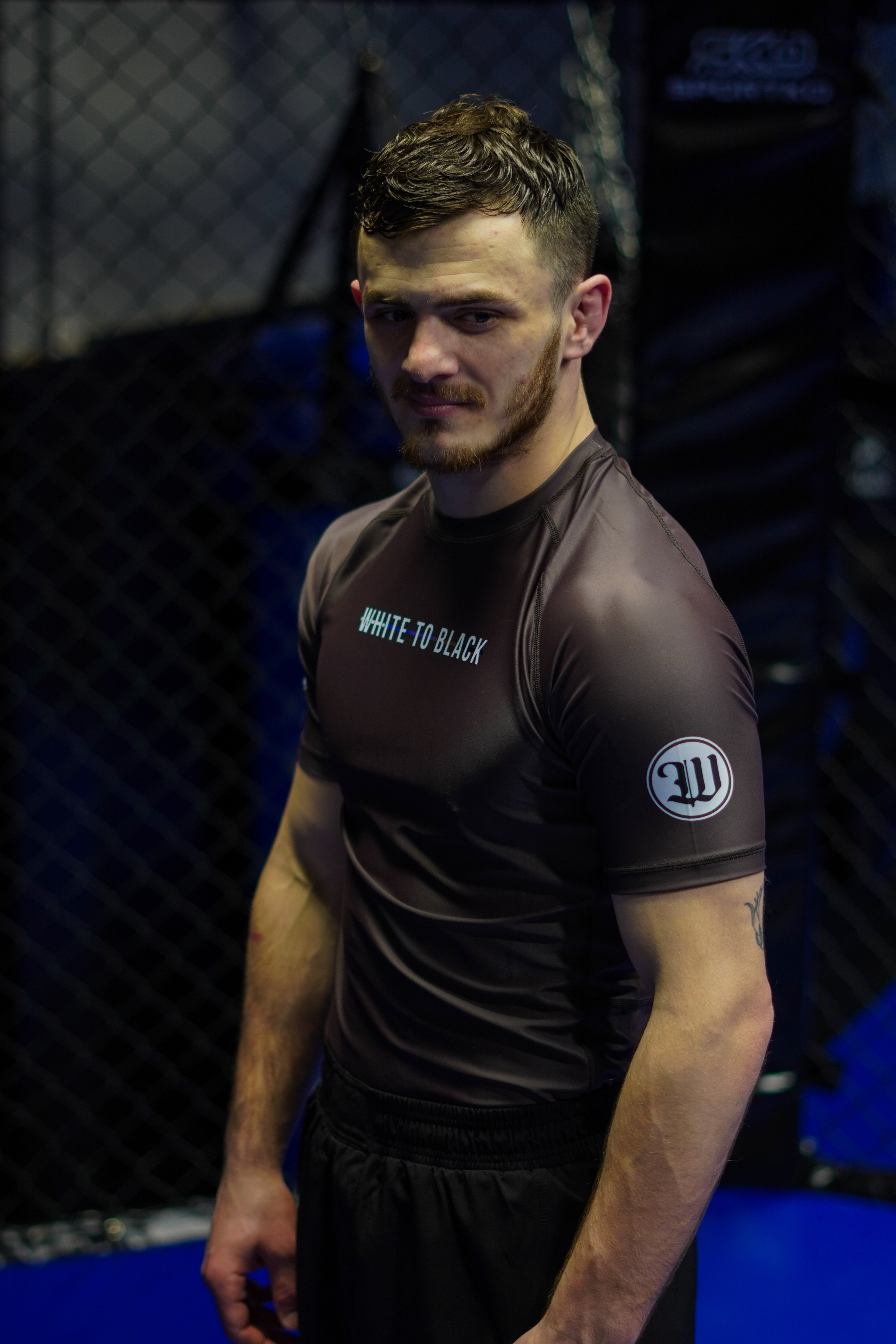 Rashguard Minimal Brown - Camino Avanzado