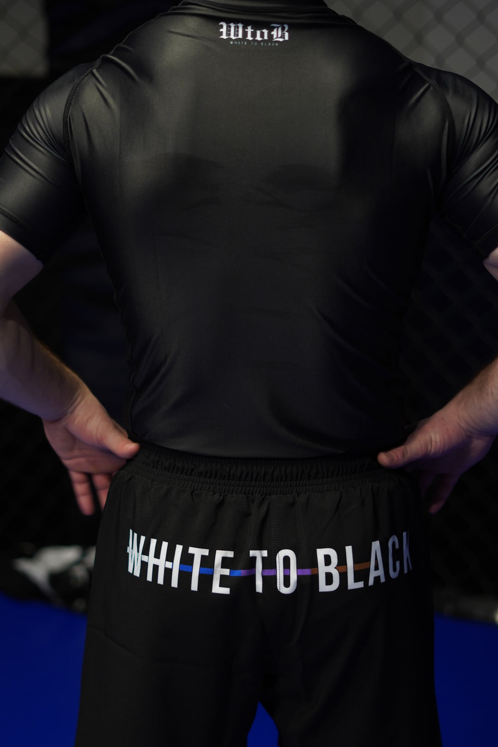 Rashguard Minimal Black - Proceso consolidado