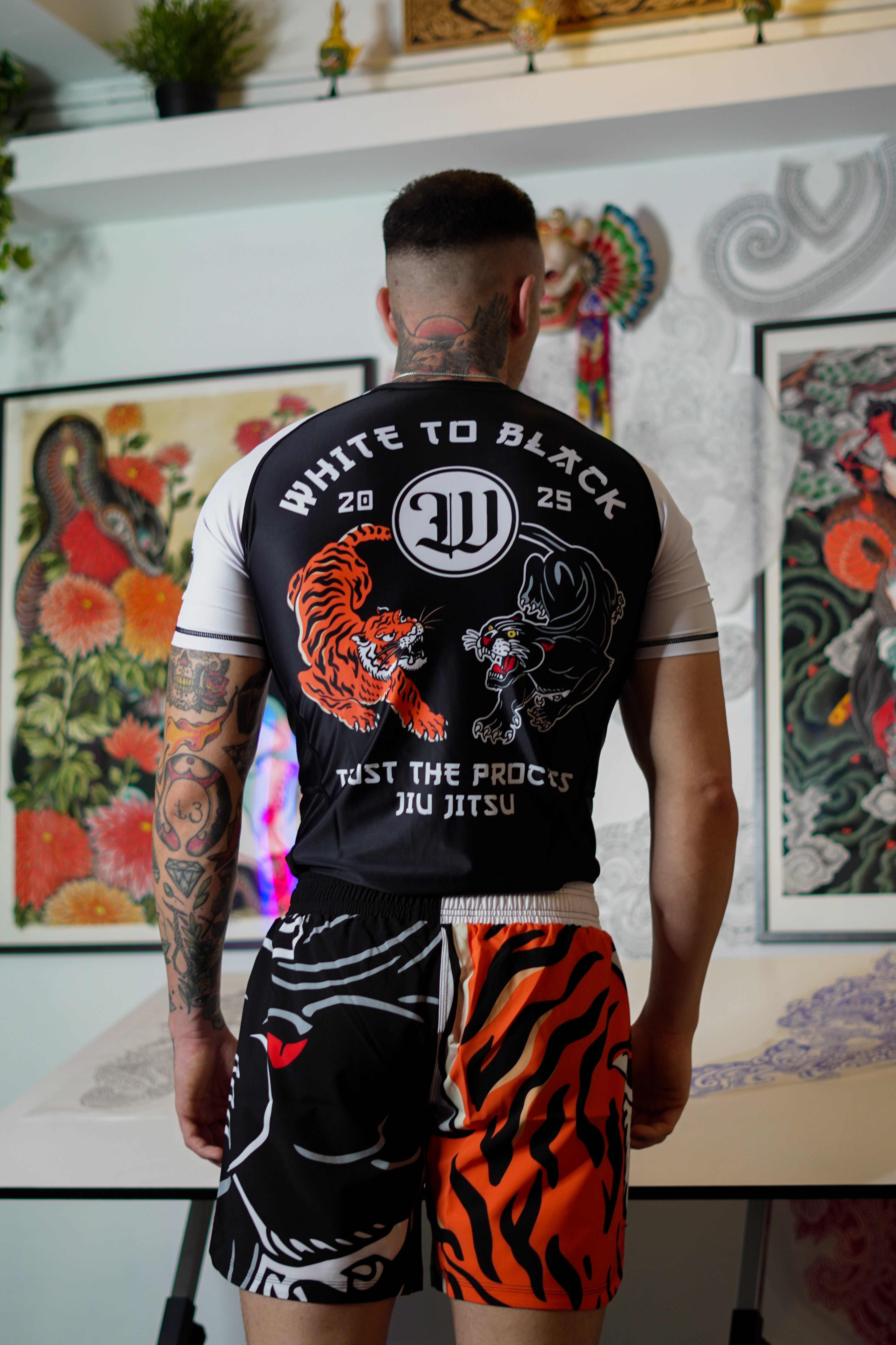 Rashguard PANTHER VS TIGER: Dos Fuerzas, Un Solo Guerrero