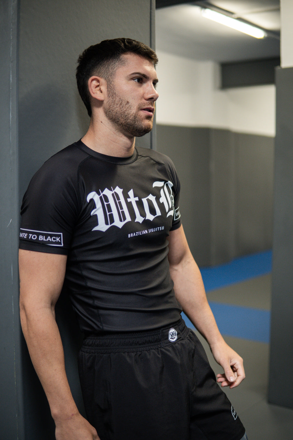 Rashguard Origins Black - Símbolo del camino