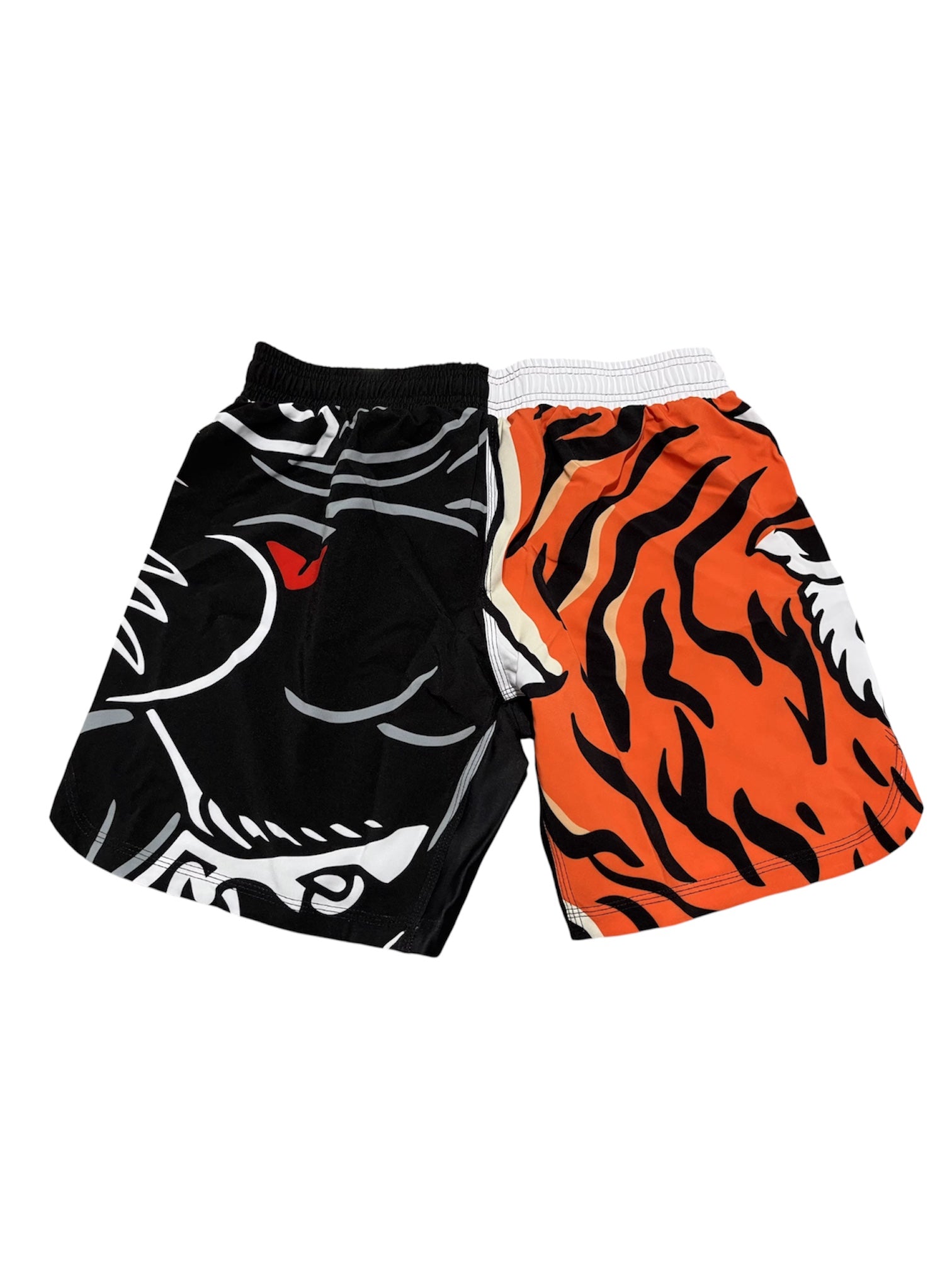 Short PANTHER VS TIGER: Dos Fuerzas, Un Solo Guerrero