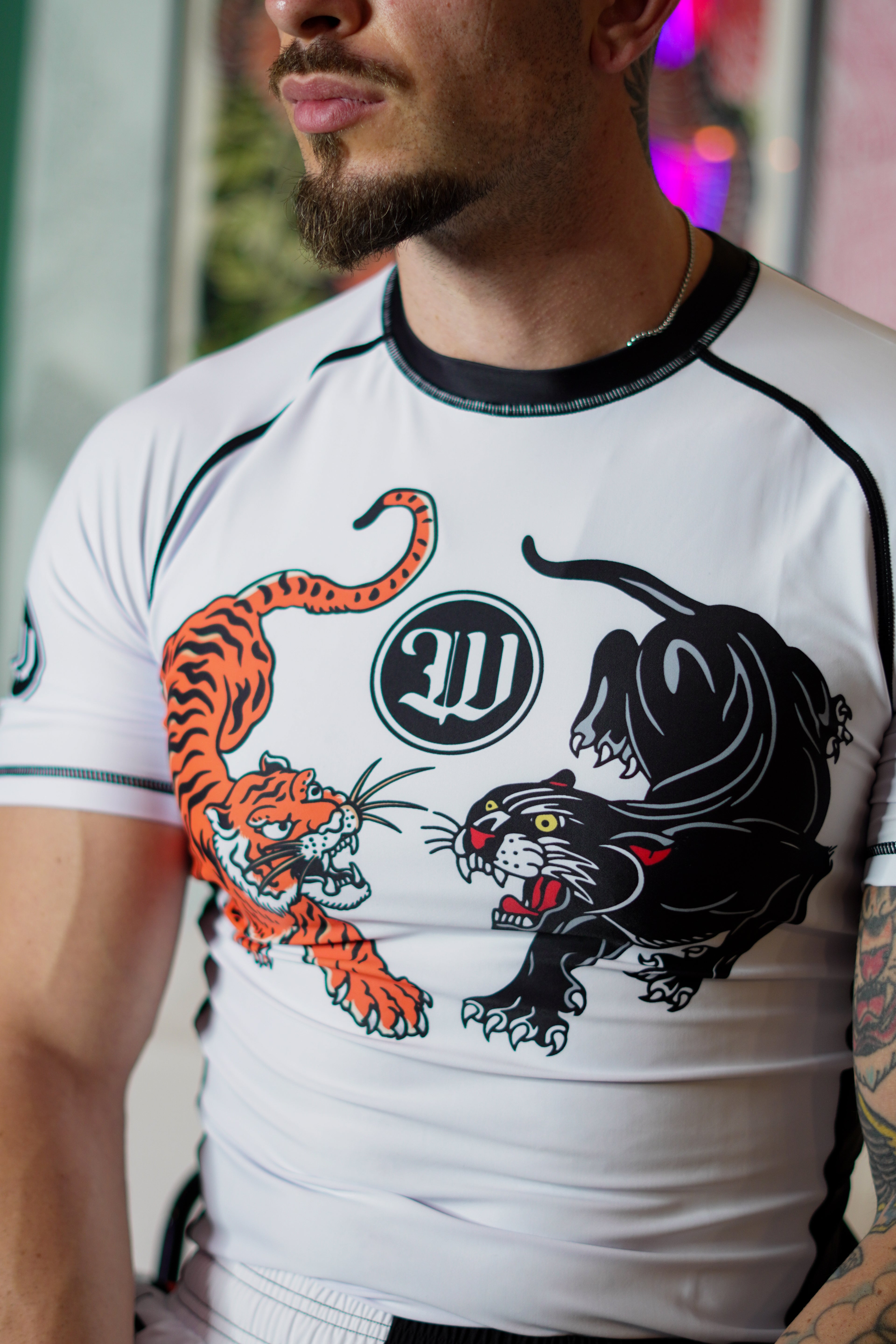 Rashguard PANTHER VS TIGER: Dos Fuerzas, Un Solo Guerrero