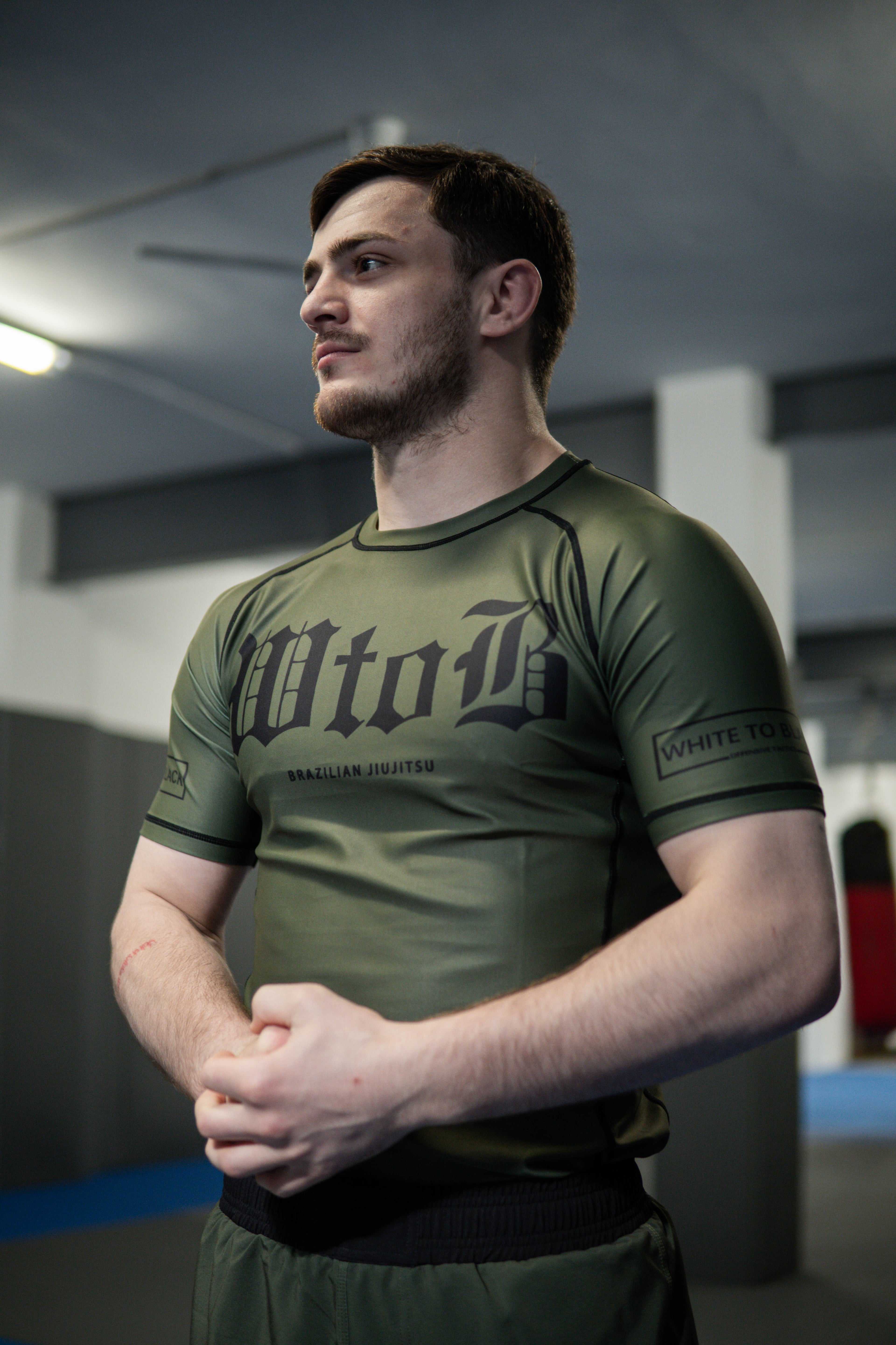 rashguard verde militar